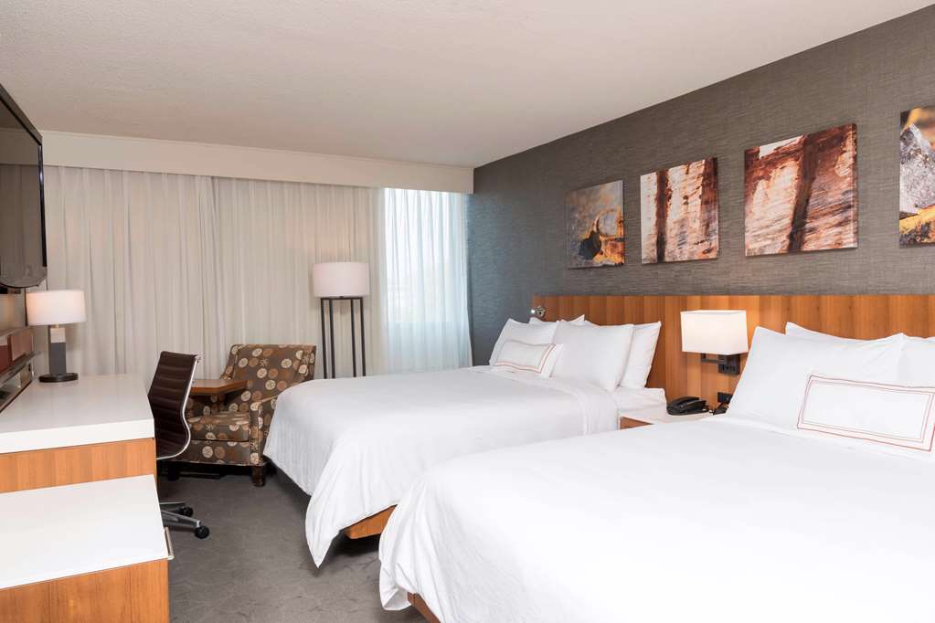 Sonesta Hotel Grand Rapids Airport - photo 8