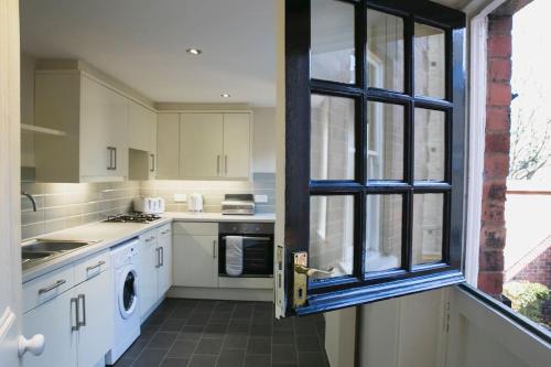 Valley Road Fabulous 4 bedroom house