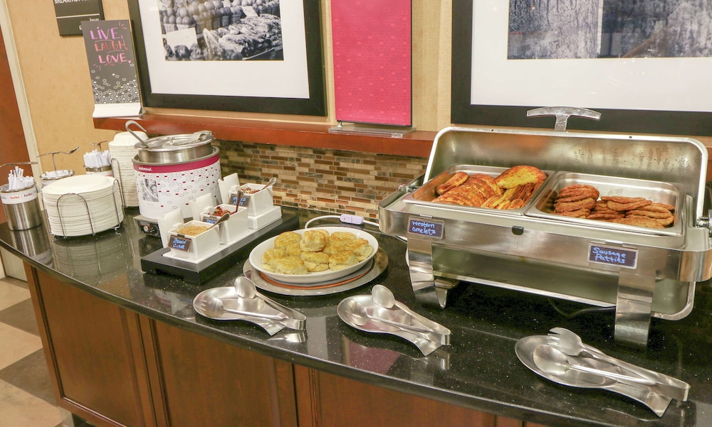 Hampton Inn Lincolnton - photo 18