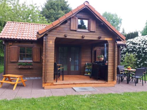Familienfreundliches Ferienhaus am Grinderwald nah Steinhuder Meer — hotel in Neustadt Am Ruebenberge