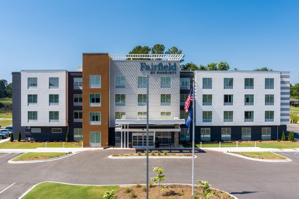 Fairfield by Marriott Inn & Suites Albertville - carbon neutral hotel in Albertville
