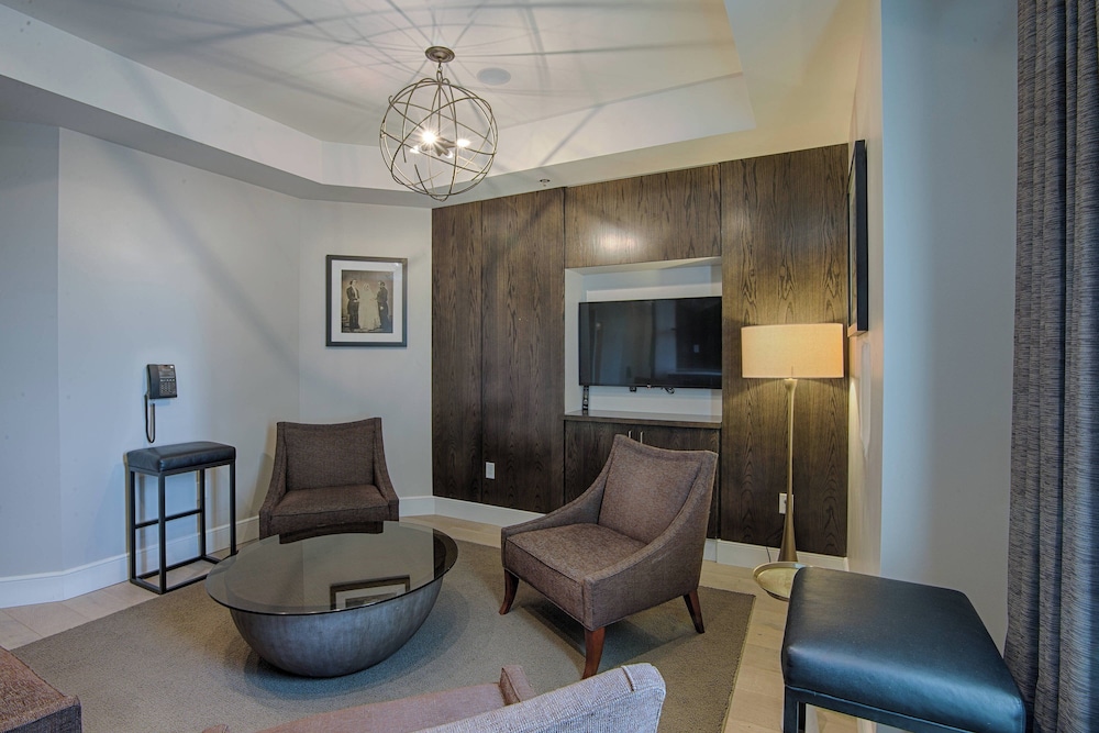 Marriott Syracuse Downtown - photo 49