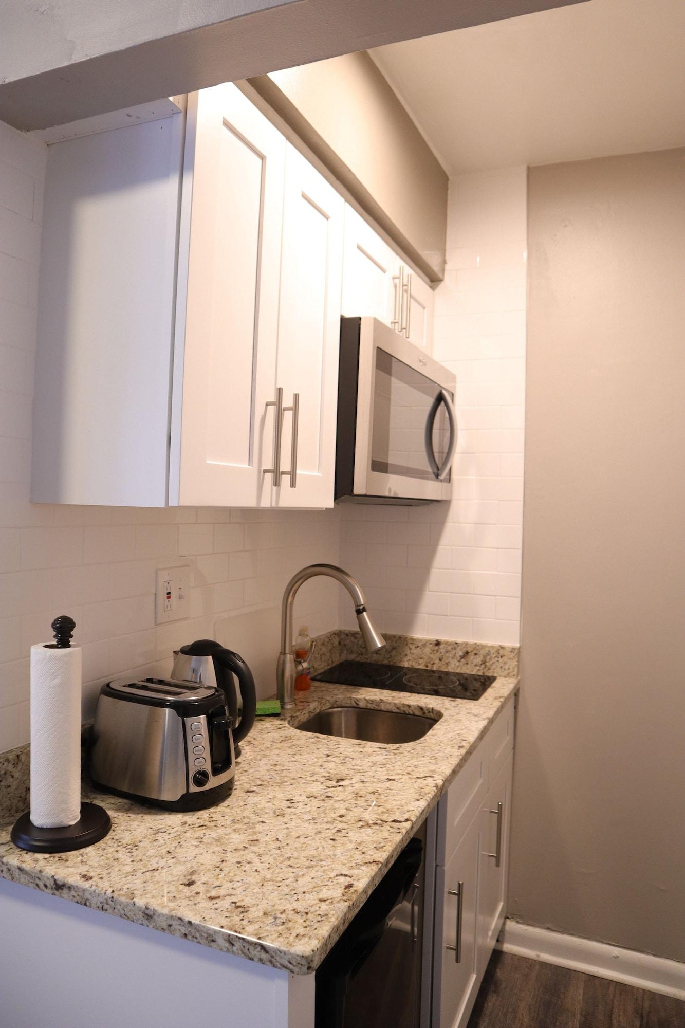 Midtown Suites - photo 26
