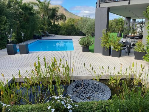 Stellenbosch Rozendal Apartment — 4-Star Luxury Hotel in Stellenbosch, South Africa