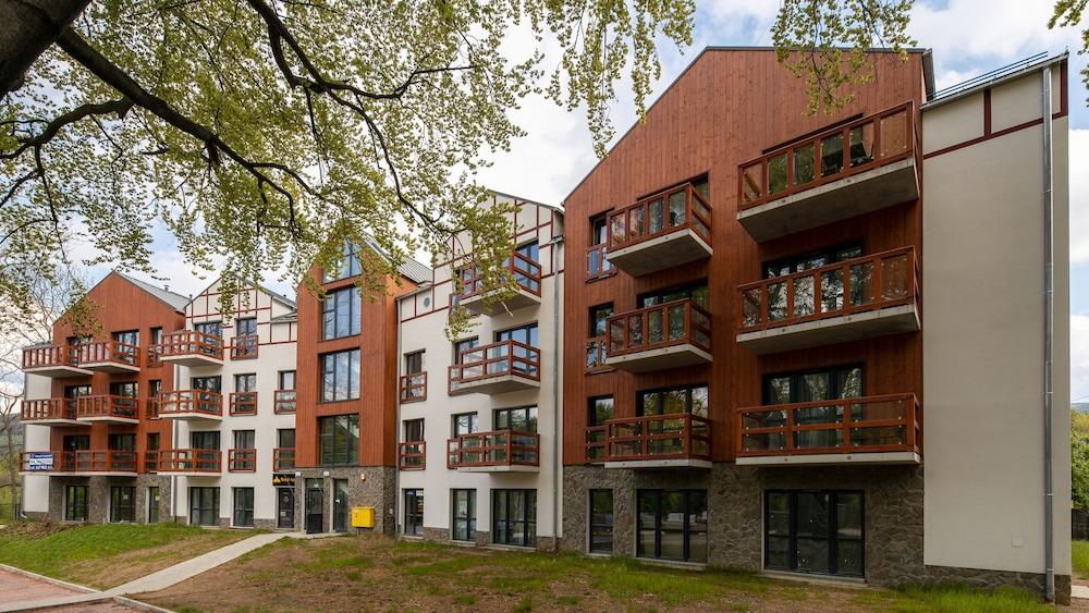 Holiday Mountain Residence Sun & Snow — 4-Star Luxury Hotel in Swieradow-Zdroj, Poland