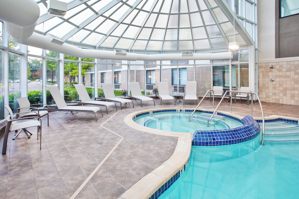 Holiday Inn Express Hotel & Suites Belleville by IHG - photo 38