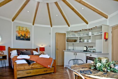 East Thorne Glamping — Bude — photo 4