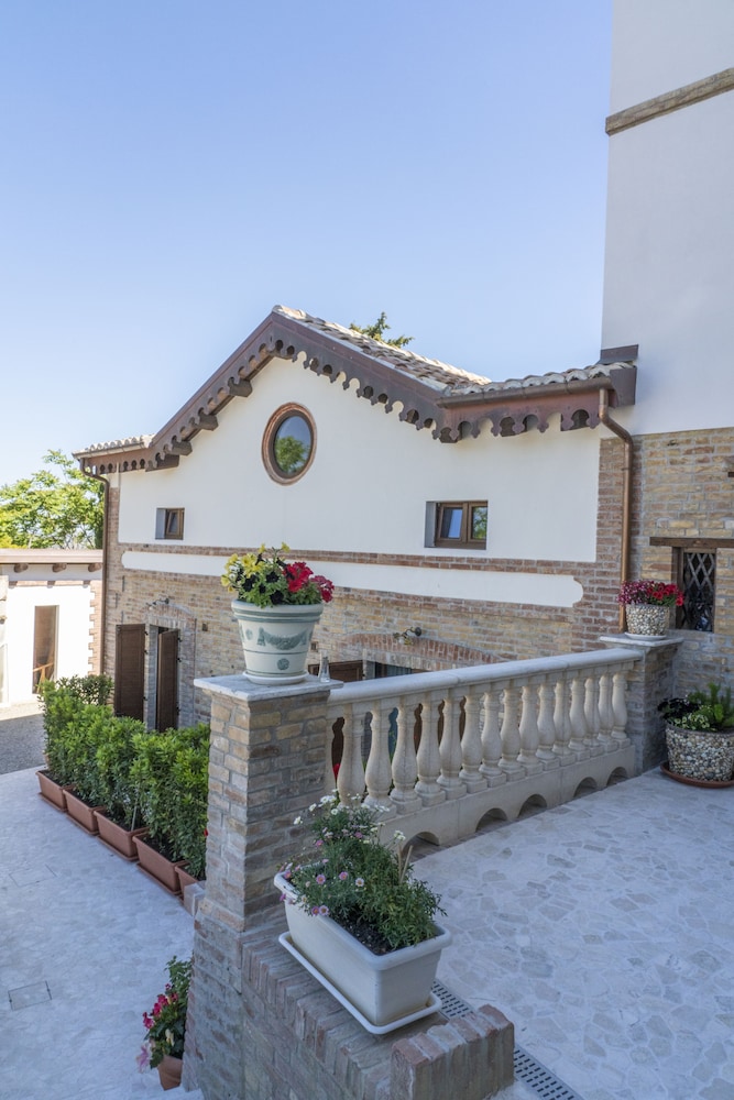 Dimora Morello — hotel in Sant'omero