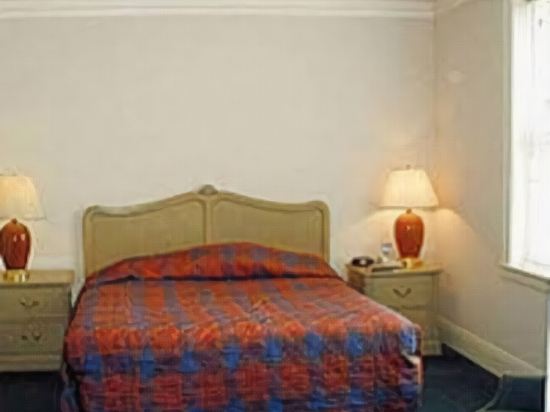 Sheehan Hotel - photo 3