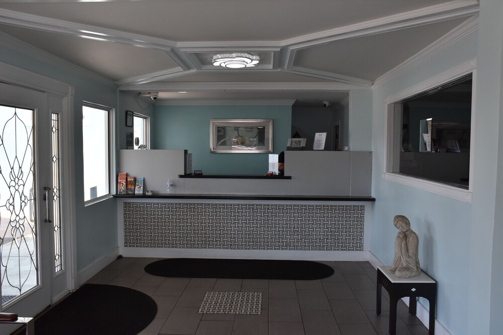 Destin Inn and Suites - photo 3