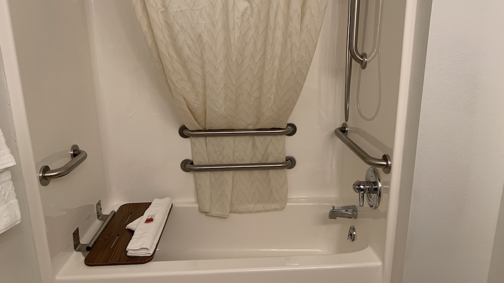 Fairbridge Inn & Suites Miles City - photo 50