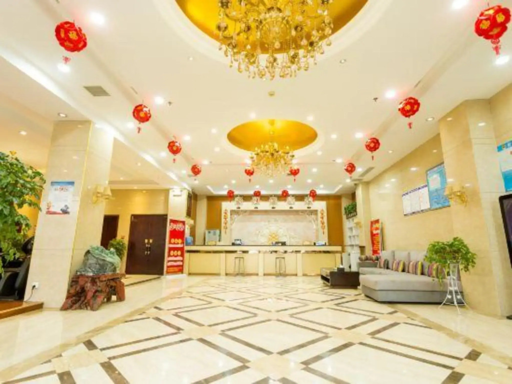 Kaixuan Express Hotel — hotel in Zhumadian