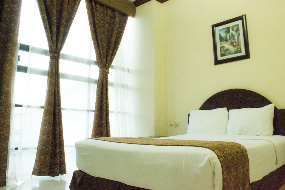 Hotel Esmeralda's