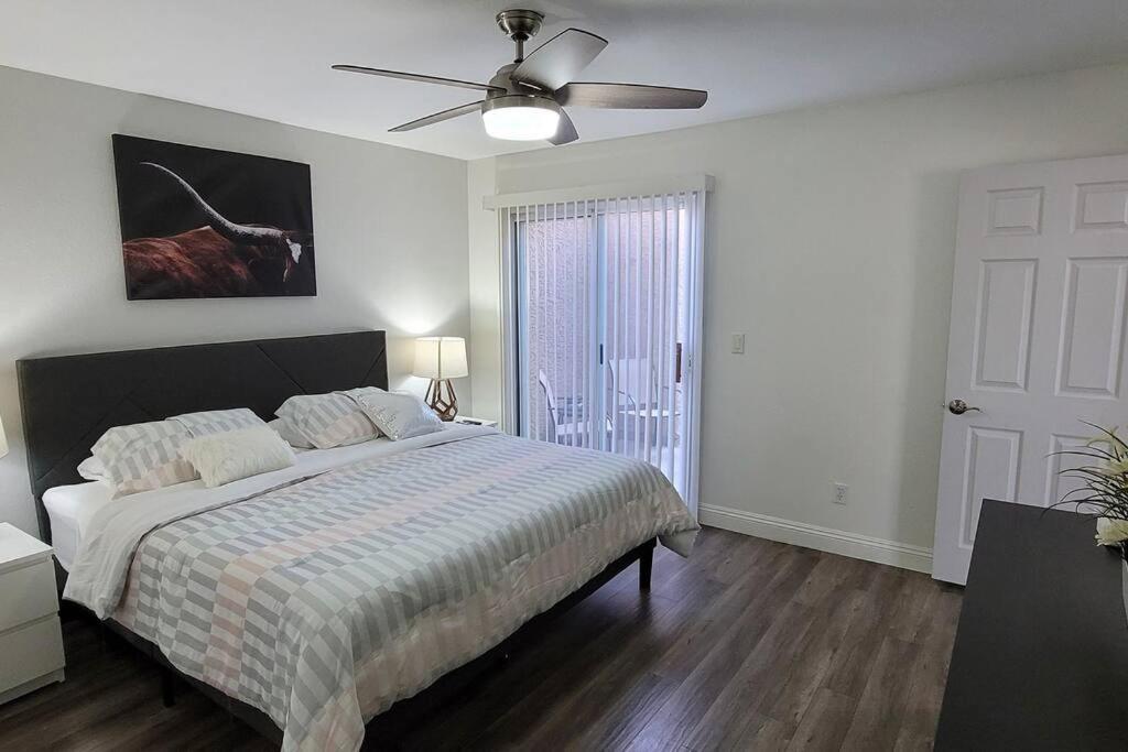 L Fully Remodeled And Professionally Decorated