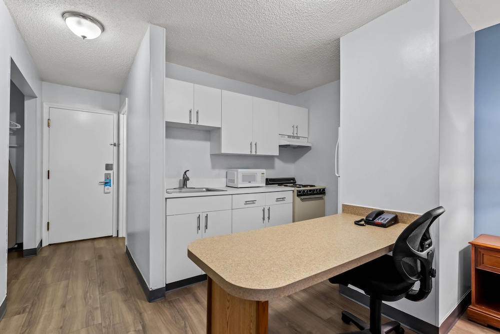 Suburban Studios Brentwood Nashville - photo 16