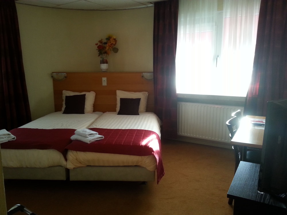 Oranje Hotel Sittard — Sittard — photo 3