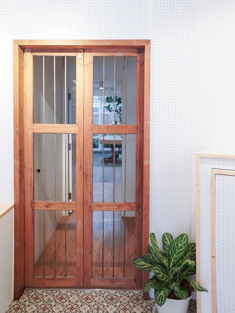 Simple to Sleep Hostel