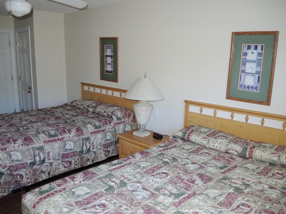 Family Friendly Brunswick Plantation Villa 1609 with Great Resort Amenities by RedAwning - photo 4