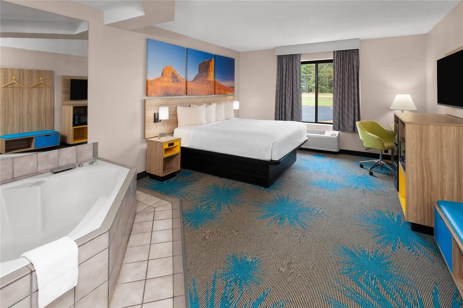 Days Inn by Wyndham Eagle River - photo 16