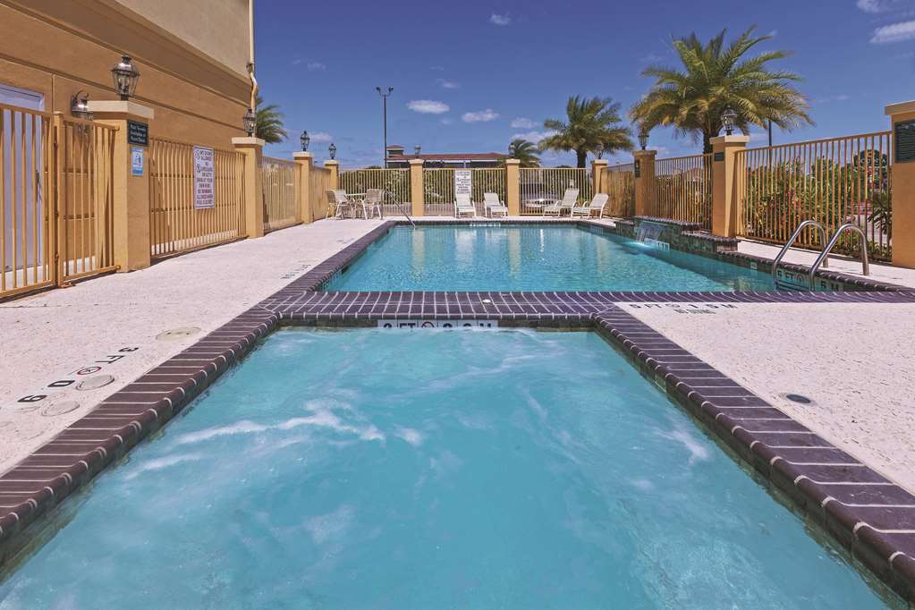 La Quinta Inn & Suites by Wyndham Port Arthur - photo 8