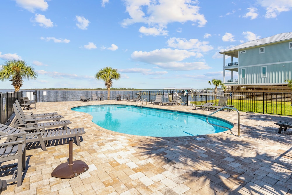 Wolf Bay Villas 209 — 4-Star Luxury Hotel in Orange Beach, United States