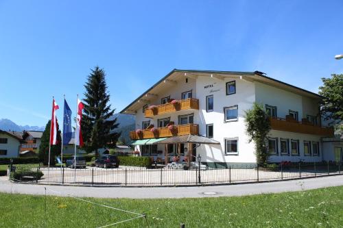 Naturparkhotel Florence — hotel in Weissenbach Am Lech