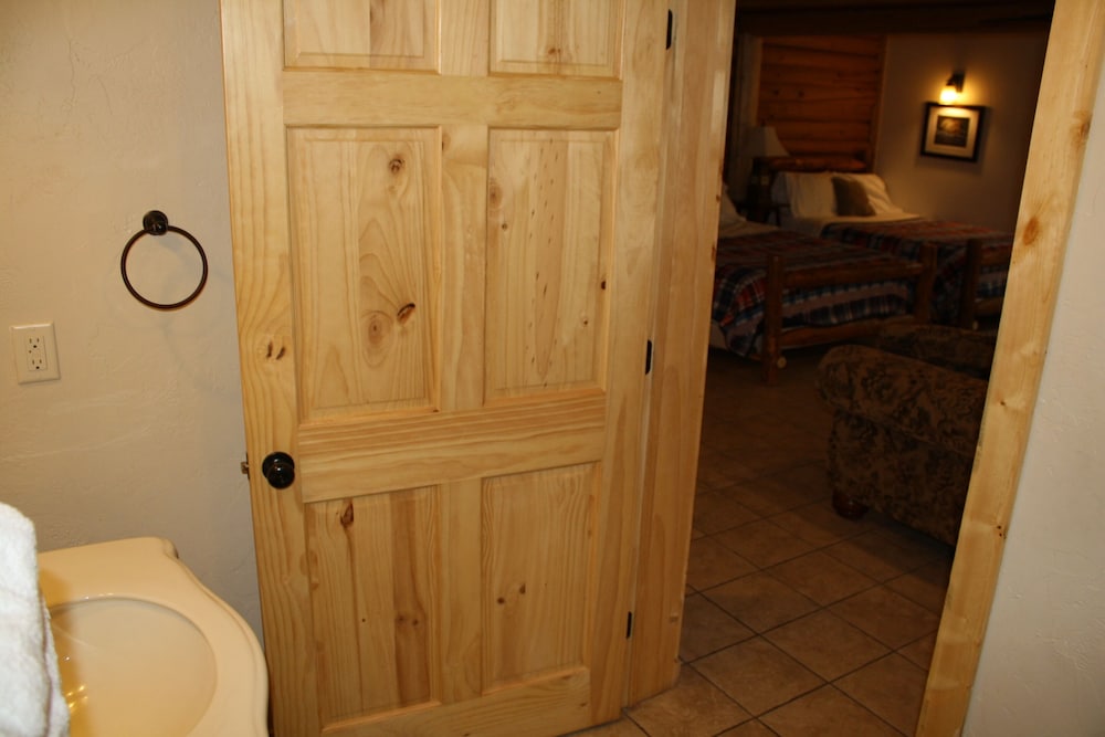 The Historic Wapiti Lodge - photo 120