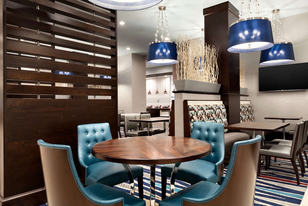 Embassy Suites by Hilton Atlanta NE Gwinnett Sugarloaf - photo 26