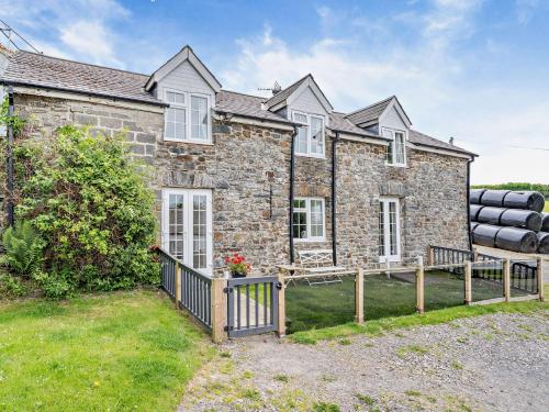 3 Bed In Llwyncelyn 49854 — Aberaeron