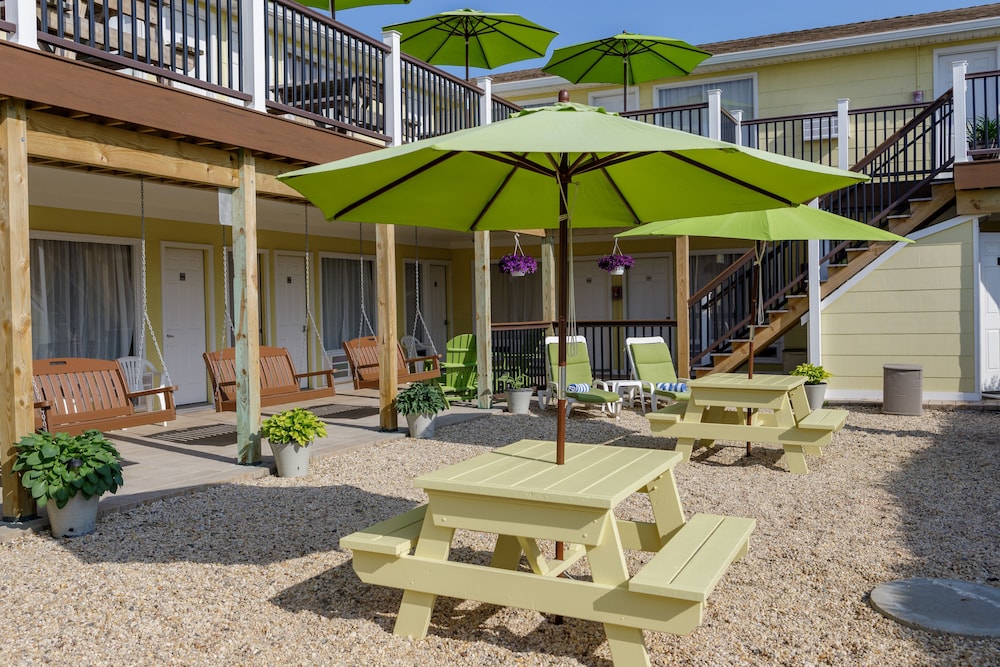 Ocean Resort Inn - photo 93