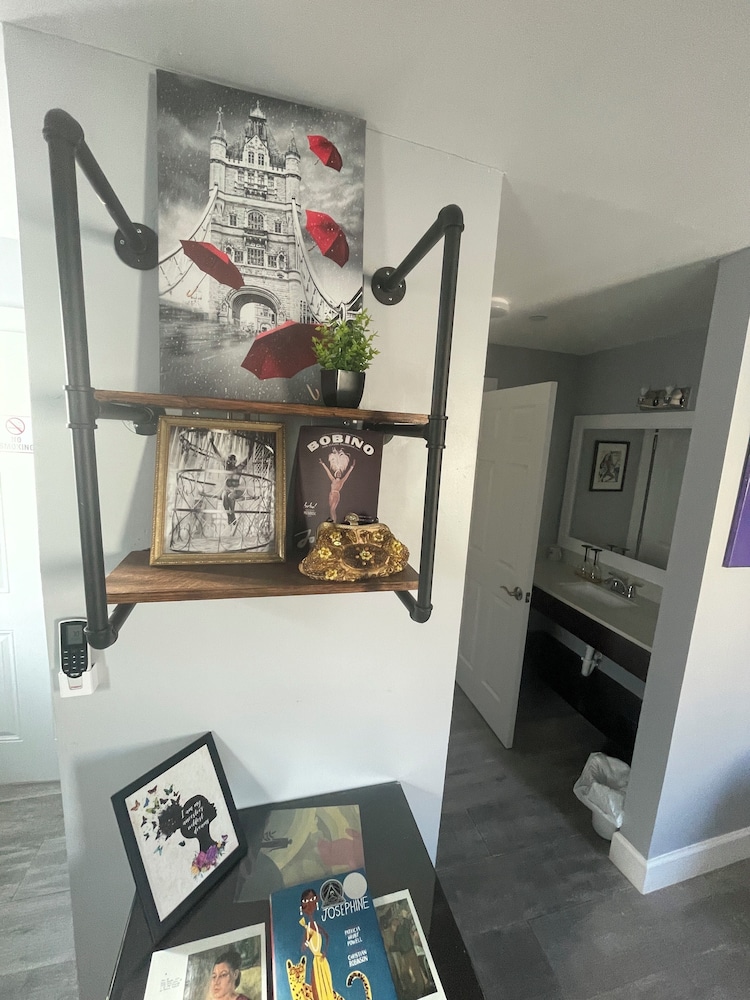Dunns Josephine Hotel - photo 15