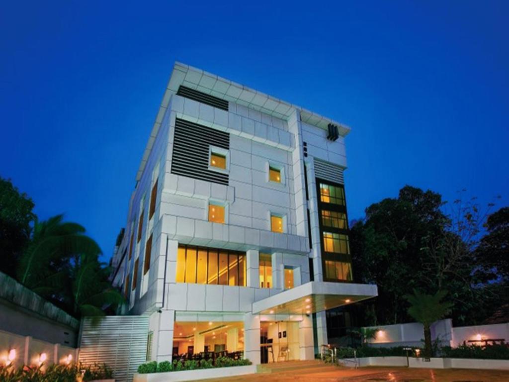 Hotel Hills Park — hotel in Tiruvalla
