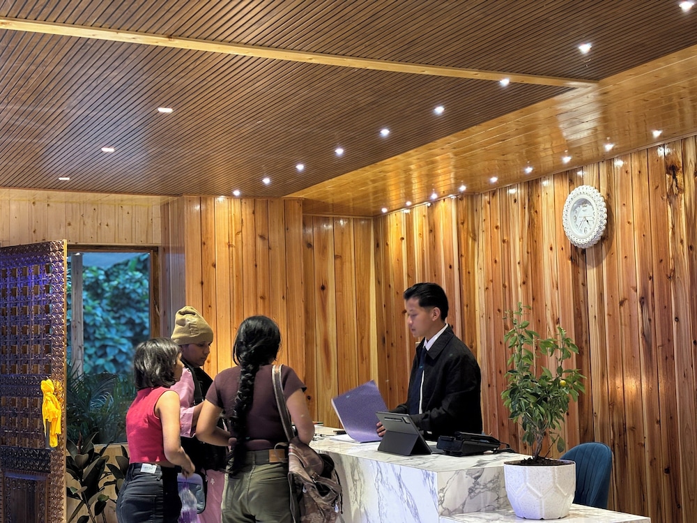 Wisteria Crystal Manor in Gyalshing, India
