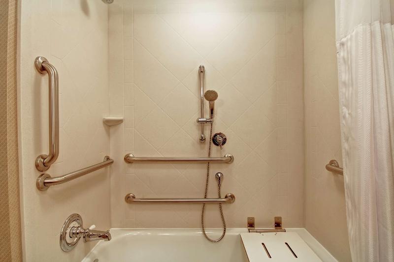 Hilton Garden Inn Woodbridge - photo 83
