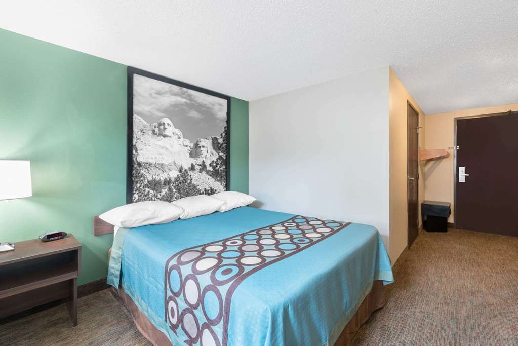 Super 8 by Wyndham Pierre SD - photo 11