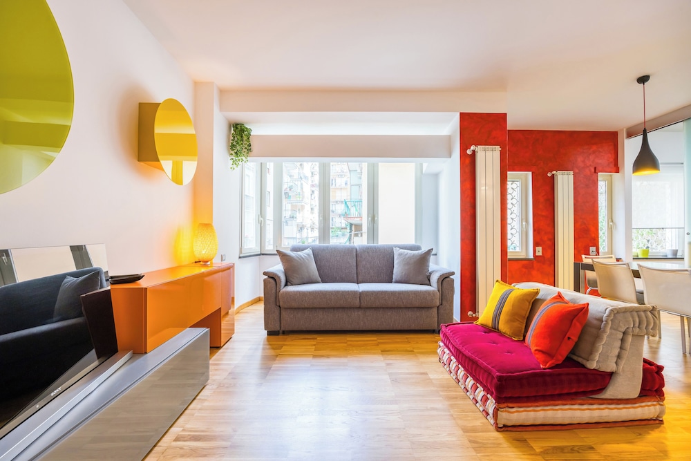 Fresh and Trendy Flat at Vomero — 4-Star Luxury Hotel in Naples, Italy