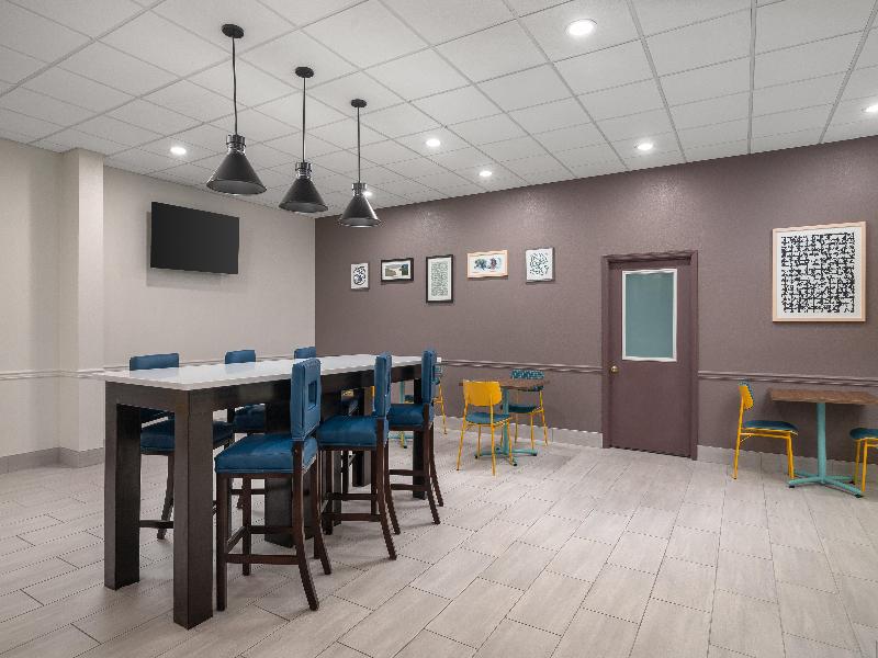 Garner Hotel Wytheville East by IHG - photo 63
