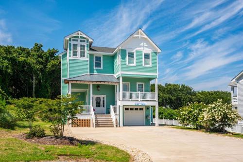 KH252 Between the Cs in Kitty Hawk, United States