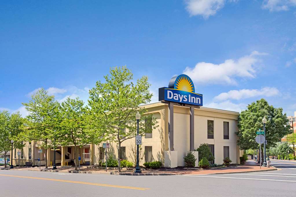 Days Inn By Wyndham Silver Spring — Silver Spring