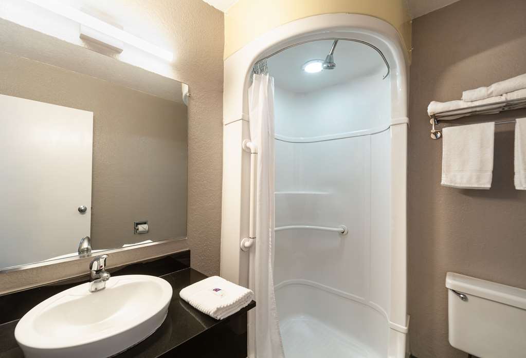 Motel 6 Del Rio Tx - photo 18
