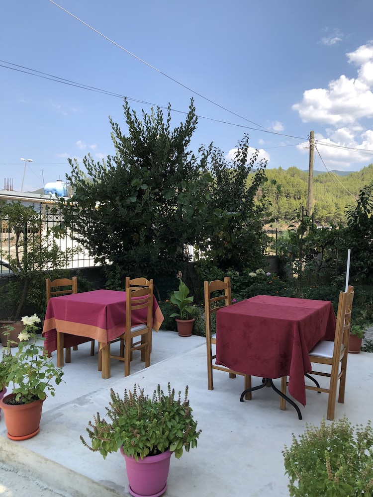 Hotel Villa Ago in Permet, Albania