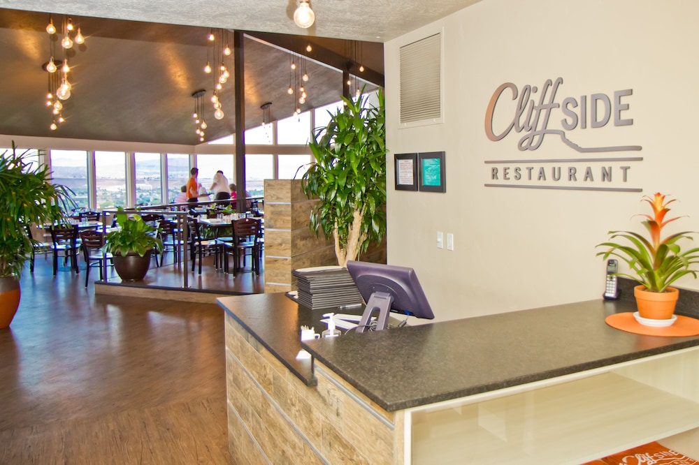 Inn on the Cliff - photo 28