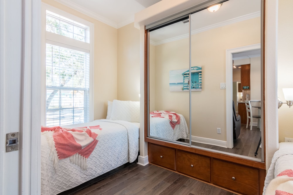 Tropical Palms Resort - photo 4