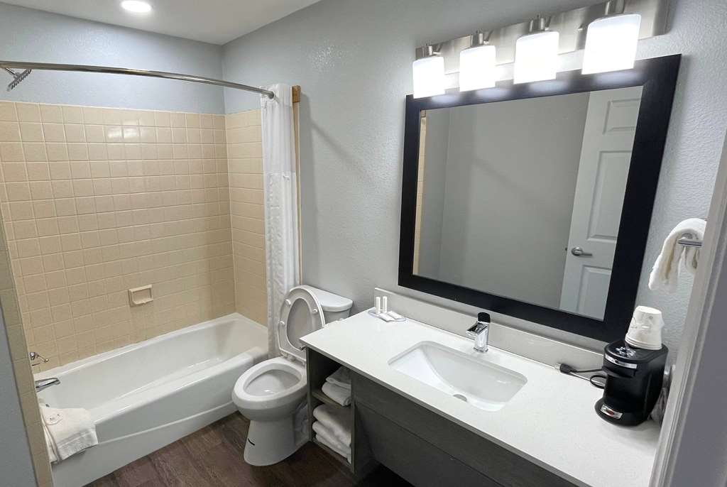 Travelodge by Wyndham Pigeon Forge Dollywood Lane - photo 18