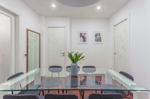 Family Art Flat — 4-Star Luxury Hotel in Rome, Italy