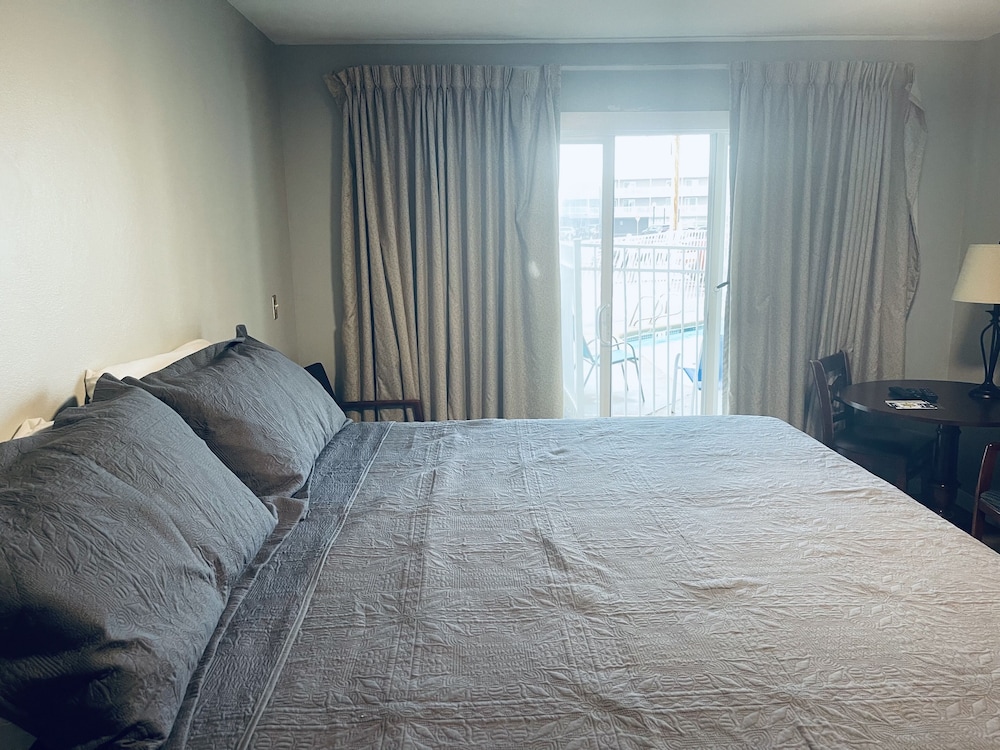 Ships Inn Hotel - photo 9