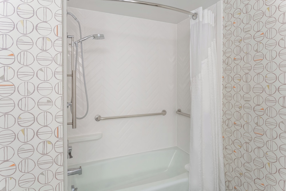 Holiday Inn Rockford an IHG Hotel - photo 4