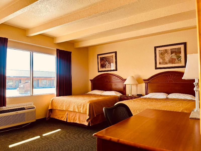 Econo Lodge Del Rio - photo 14