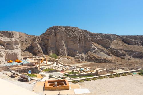 Area 432 Hz — hotel in Fira