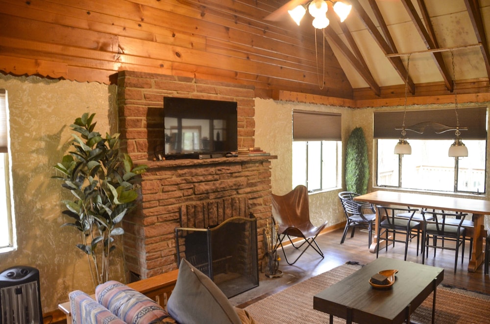 The Woolly Bugger Inn - photo 28